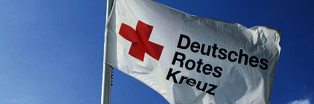 Fahne des DRK